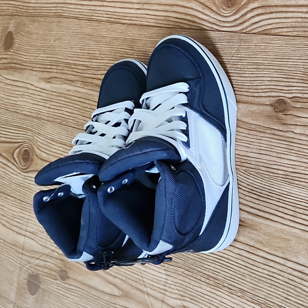 NWT Boys OP Blue/White High tops sz 5